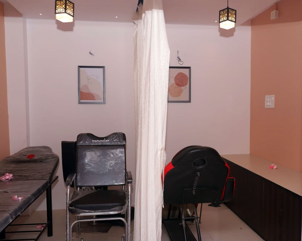 Bridal MakeUp Artists in Dharapuram