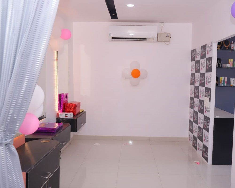 Bridal MakeUp Artists in Dharapuram